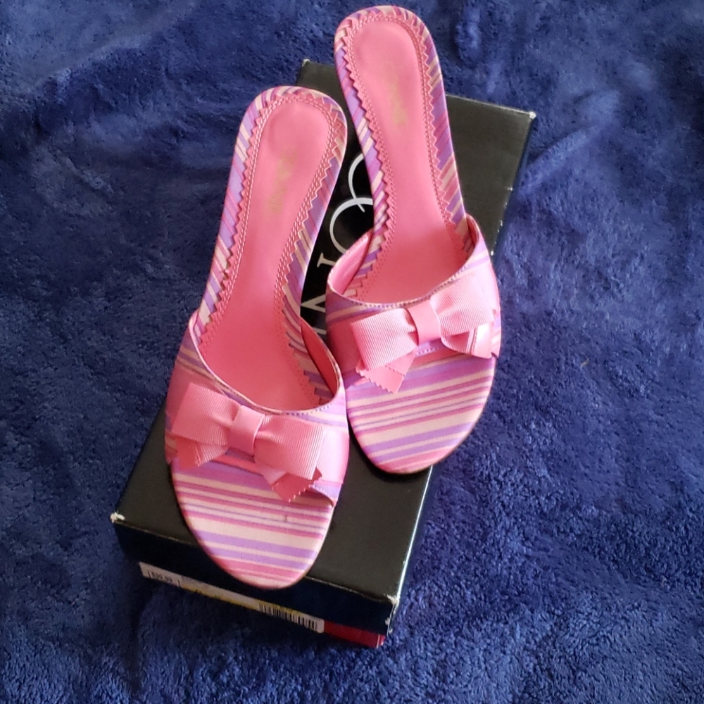 Connie size 8M bnwtab